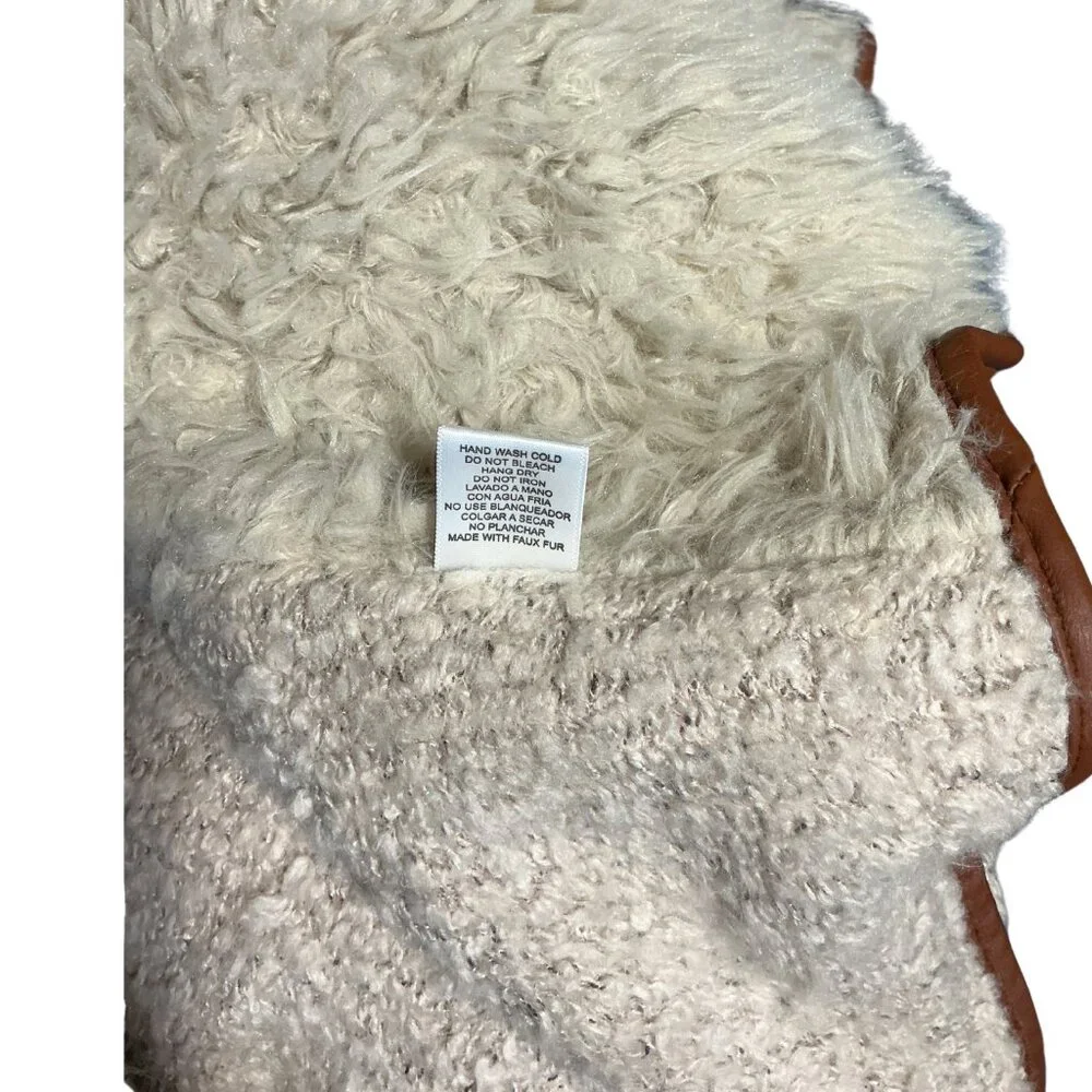 Love Tree Faux Fur & Sherpa Reversible Vest – Medium – NWT - Picture 5 of 7